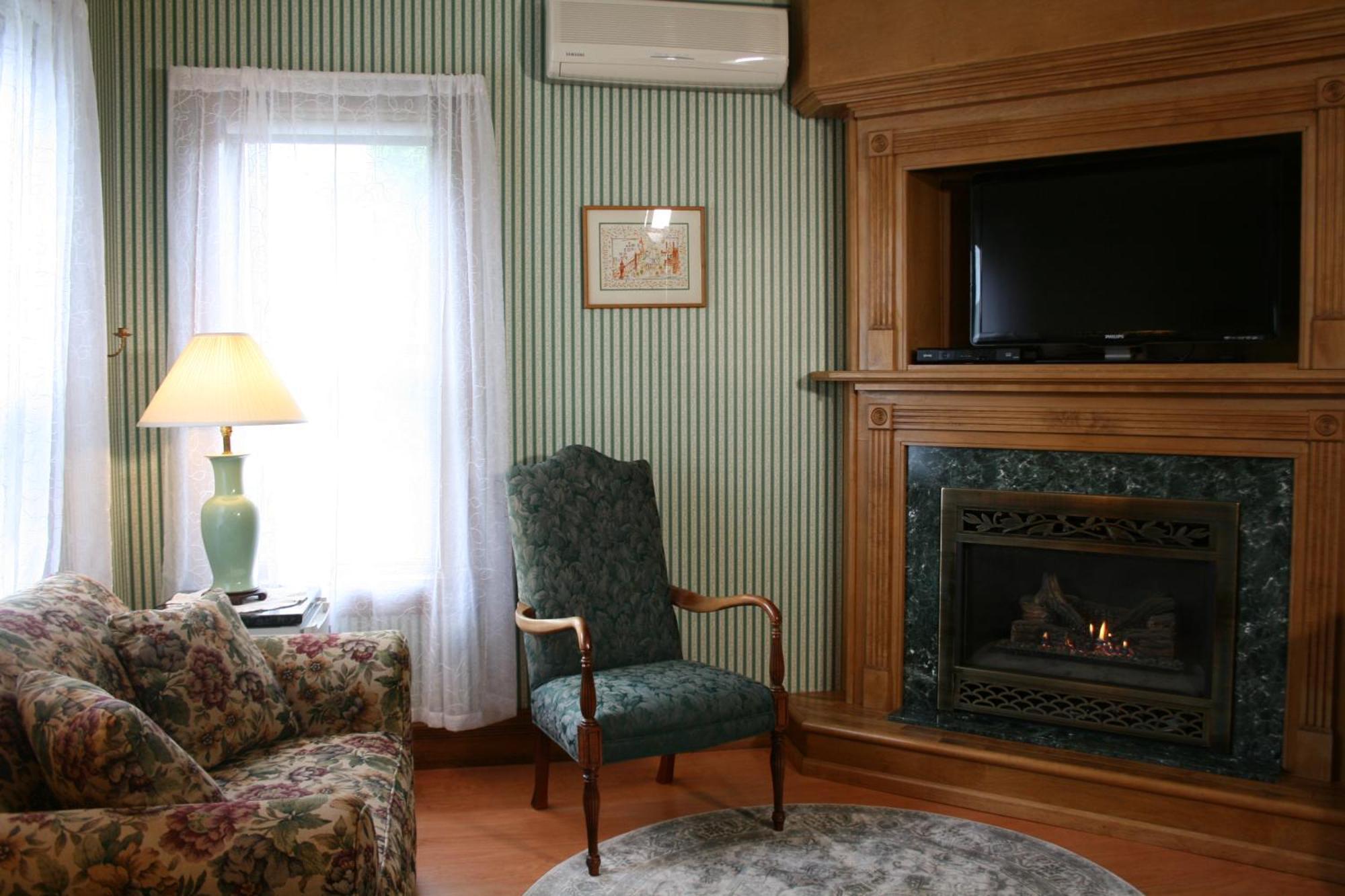 The Governor'S Inn Ludlow Room photo