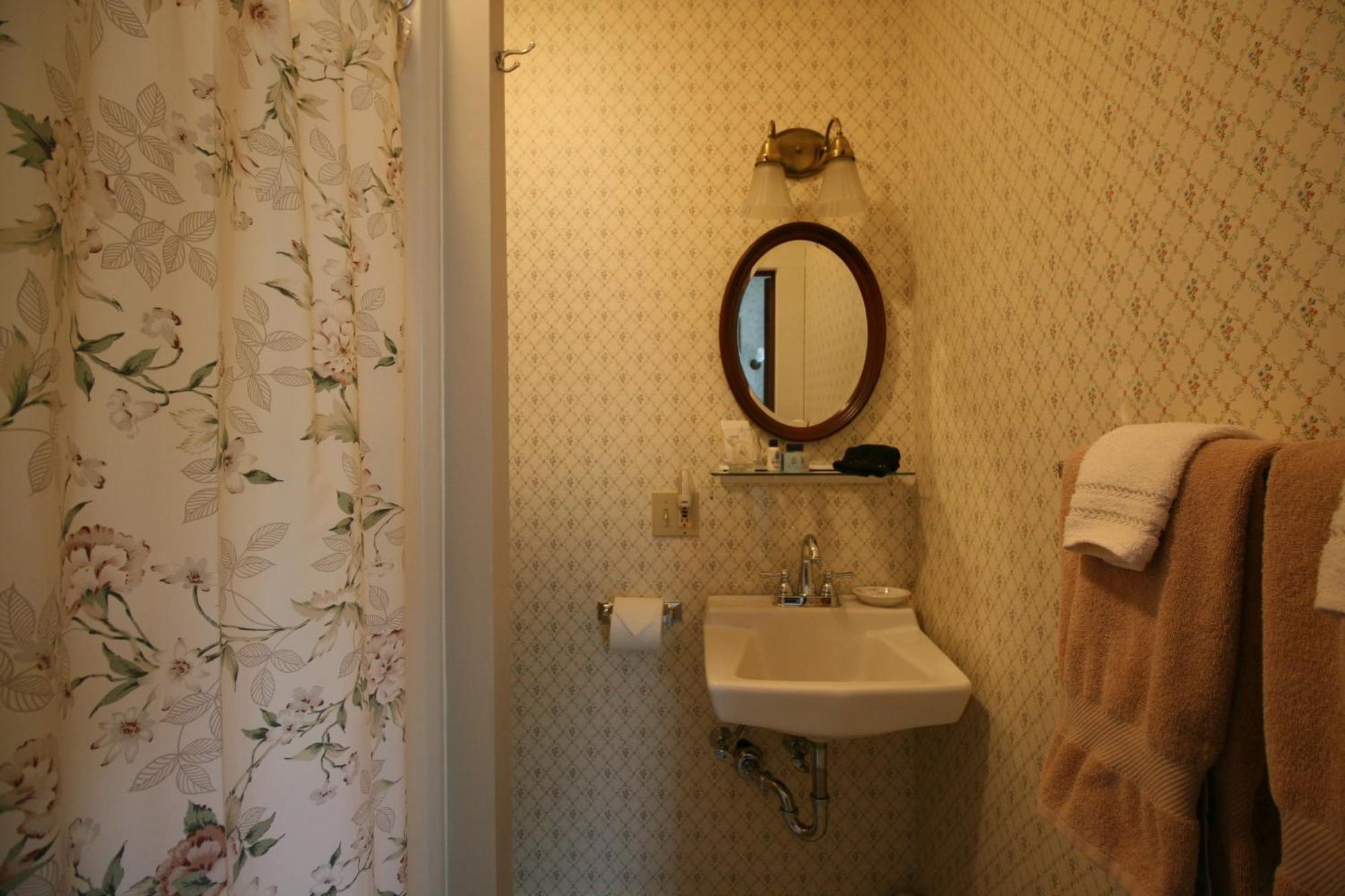 The Governor'S Inn Ludlow Room photo