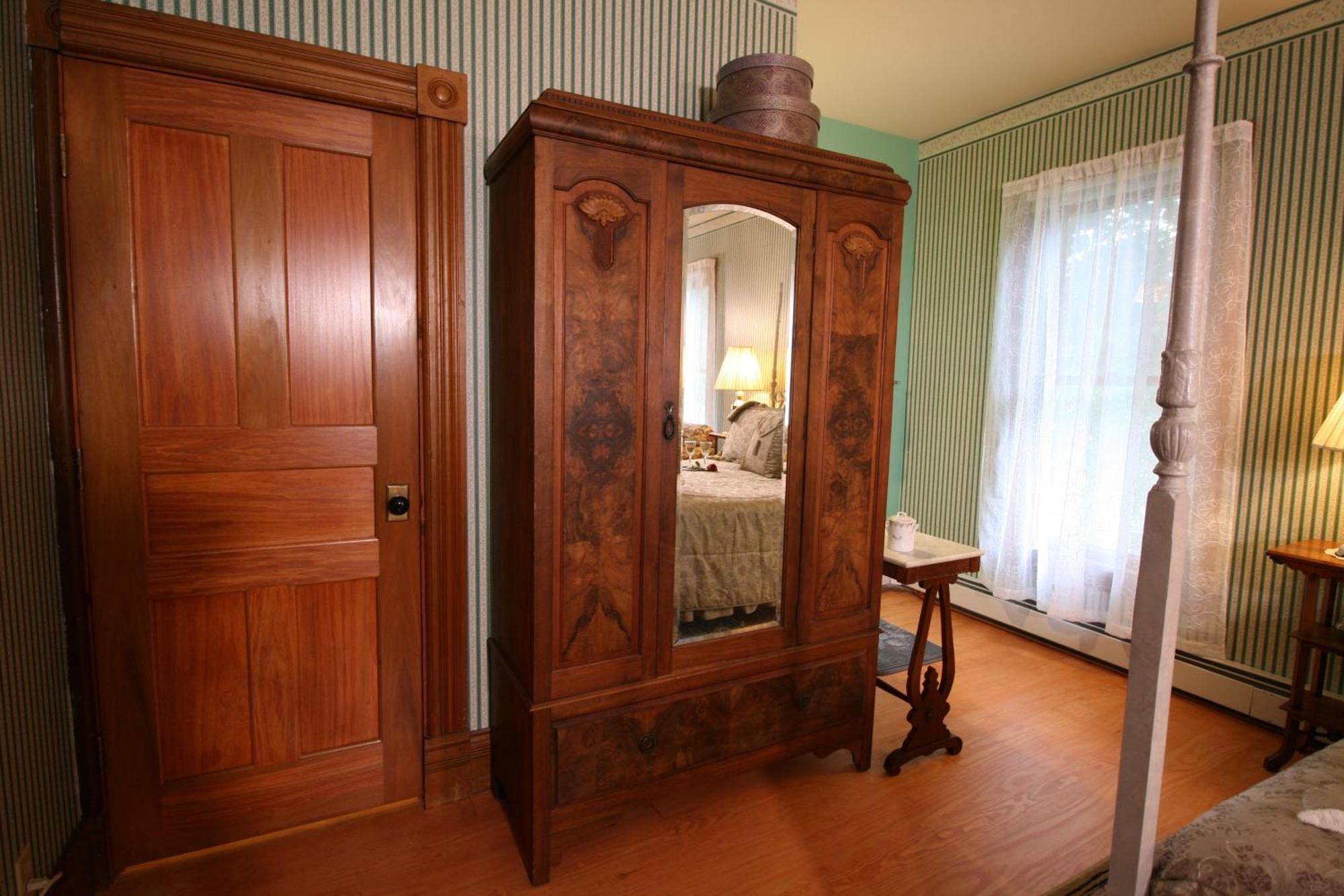 The Governor'S Inn Ludlow Room photo